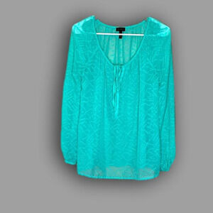 Jessica Simpson women’s top size medium